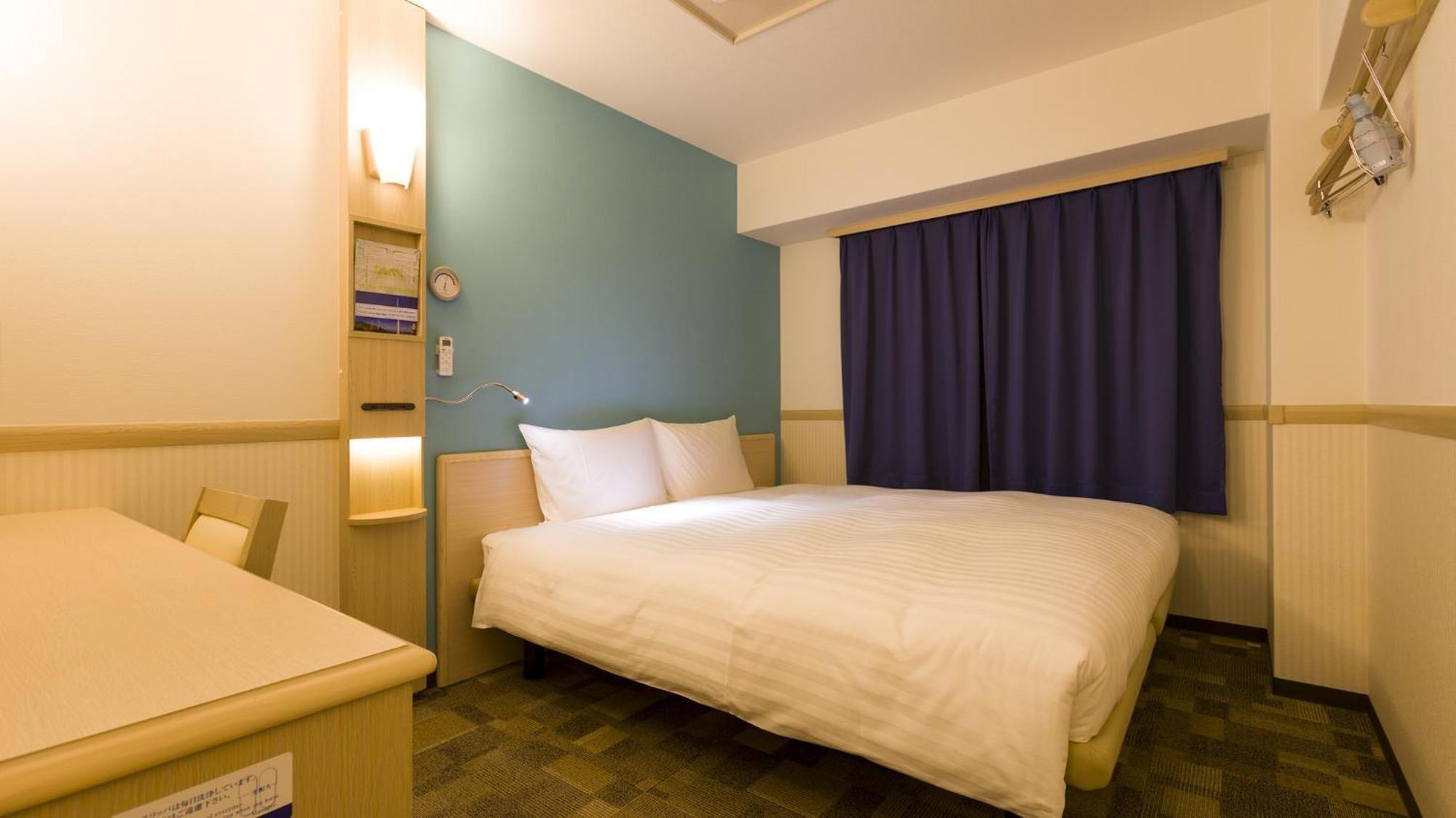 Toyoko Inn Ebina Eki Higashi Guchi Bilik gambar